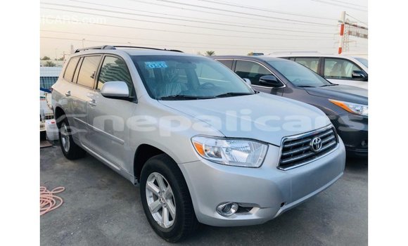 Buy Import Toyota Highlander Other Car in Import - Dubai in Bagmati Buy Import Toyota Highlander Other Car in Import - Dubai in Bagmati