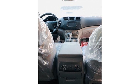 Buy Import Toyota Highlander Other Car in Import - Dubai in Bagmati Buy Import Toyota Highlander Other Car in Import - Dubai in Bagmati