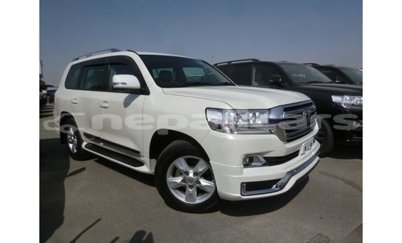 Buy Import Toyota Land Cruiser White Car in Import - Dubai in Bagmati Buy Import Toyota Land Cruiser White Car in Import - Dubai in Bagmati