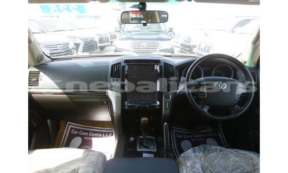 Buy Import Toyota Land Cruiser White Car in Import - Dubai in Bagmati Buy Import Toyota Land Cruiser White Car in Import - Dubai in Bagmati