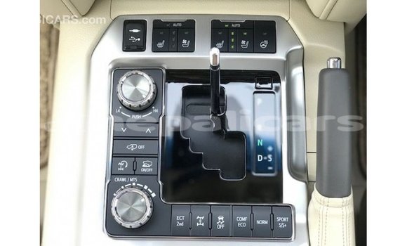 Buy Import Toyota Land Cruiser White Car in Import - Dubai in Bagmati Buy Import Toyota Land Cruiser White Car in Import - Dubai in Bagmati