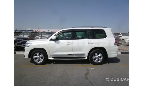 Buy Import Toyota Land Cruiser White Car in Import - Dubai in Bagmati Buy Import Toyota Land Cruiser White Car in Import - Dubai in Bagmati