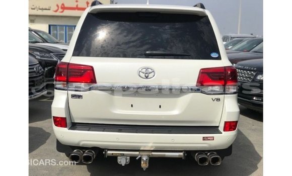 Buy Import Toyota Land Cruiser White Car in Import - Dubai in Bagmati Buy Import Toyota Land Cruiser White Car in Import - Dubai in Bagmati