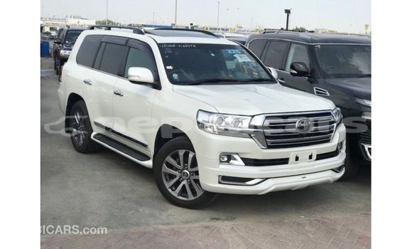Buy Import Toyota Land Cruiser White Car in Import - Dubai in Bagmati Buy Import Toyota Land Cruiser White Car in Import - Dubai in Bagmati