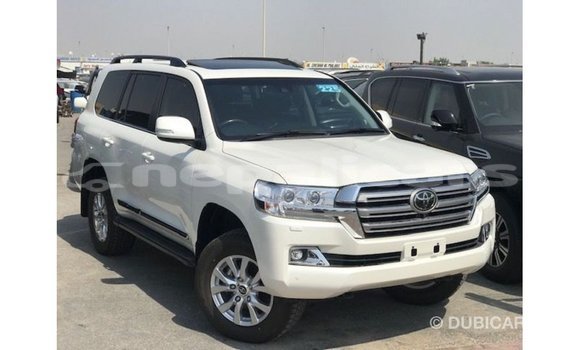 Buy Import Toyota Land Cruiser White Car in Import - Dubai in Bagmati Buy Import Toyota Land Cruiser White Car in Import - Dubai in Bagmati