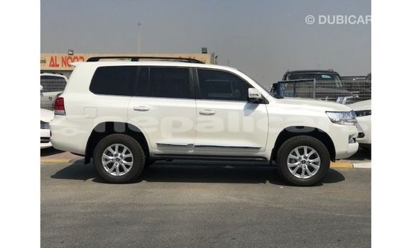 Buy Import Toyota Land Cruiser White Car in Import - Dubai in Bagmati Buy Import Toyota Land Cruiser White Car in Import - Dubai in Bagmati