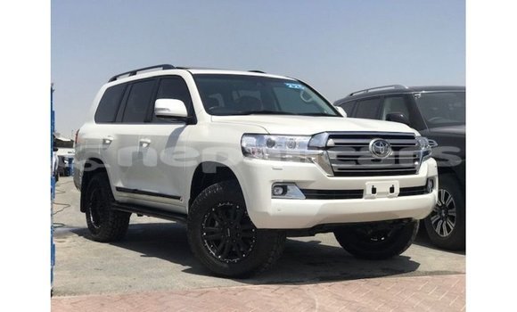 Buy Import Toyota Land Cruiser White Car in Import - Dubai in Bagmati