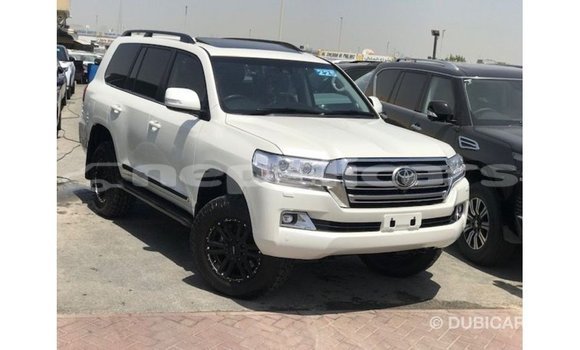 Buy Import Toyota Land Cruiser White Car in Import - Dubai in Bagmati Buy Import Toyota Land Cruiser White Car in Import - Dubai in Bagmati