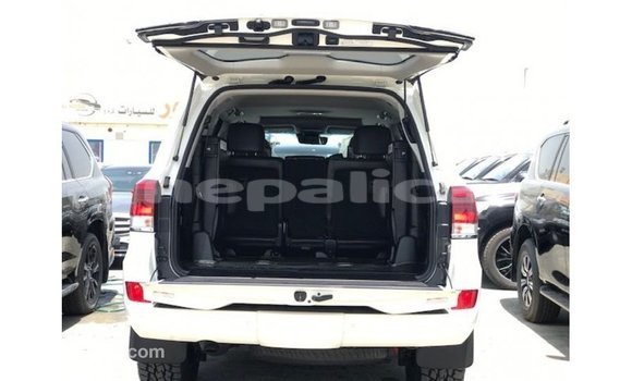 Buy Import Toyota Land Cruiser White Car in Import - Dubai in Bagmati Buy Import Toyota Land Cruiser White Car in Import - Dubai in Bagmati