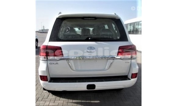 Buy Import Toyota Land Cruiser White Car in Import - Dubai in Bagmati Buy Import Toyota Land Cruiser White Car in Import - Dubai in Bagmati