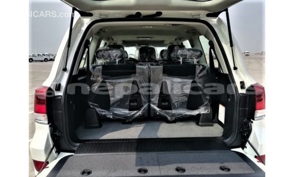 Buy Import Toyota Land Cruiser White Car in Import - Dubai in Bagmati Buy Import Toyota Land Cruiser White Car in Import - Dubai in Bagmati