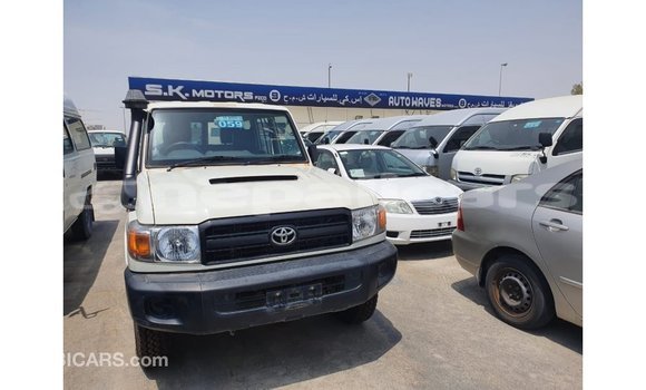 Buy Import Toyota Land Cruiser White Car in Import - Dubai in Bagmati Buy Import Toyota Land Cruiser White Car in Import - Dubai in Bagmati