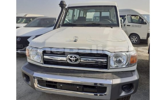 Buy Import Toyota Land Cruiser White Car in Import - Dubai in Bagmati
