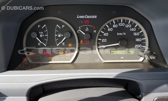 Buy Import Toyota Land Cruiser White Car in Import - Dubai in Bagmati Buy Import Toyota Land Cruiser White Car in Import - Dubai in Bagmati