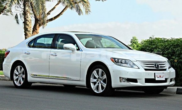 Buy Import Lexus LS White Car in Import - Dubai in Bagmati Buy Import Lexus LS White Car in Import - Dubai in Bagmati