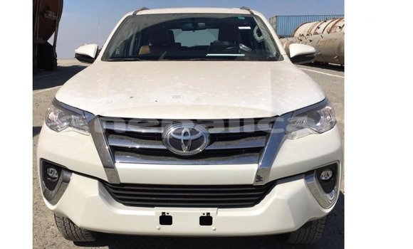 Buy Import Toyota Fortuner White Car in Import - Dubai in Bagmati