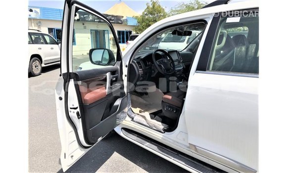 Buy Import Toyota Land Cruiser White Car in Import - Dubai in Bagmati Buy Import Toyota Land Cruiser White Car in Import - Dubai in Bagmati