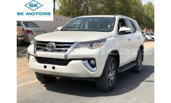 Buy Import Toyota Fortuner White Car in Import - Dubai in Bagmati