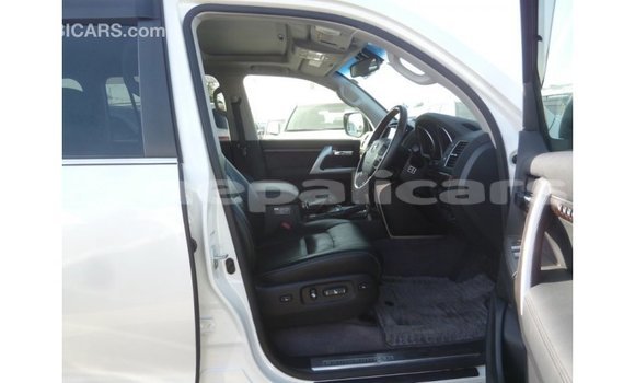 Buy Import Toyota Land Cruiser White Car in Import - Dubai in Bagmati Buy Import Toyota Land Cruiser White Car in Import - Dubai in Bagmati