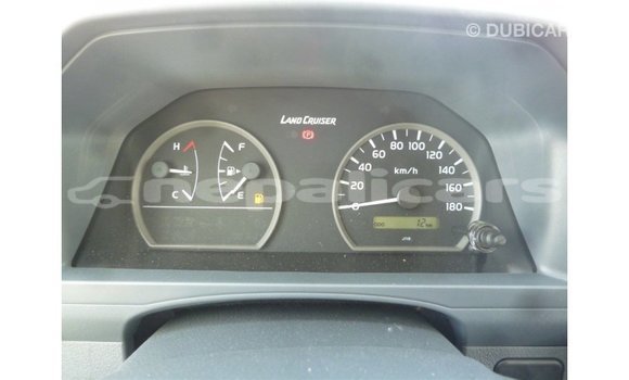 Buy Import Toyota Land Cruiser White Car in Import - Dubai in Bagmati Buy Import Toyota Land Cruiser White Car in Import - Dubai in Bagmati