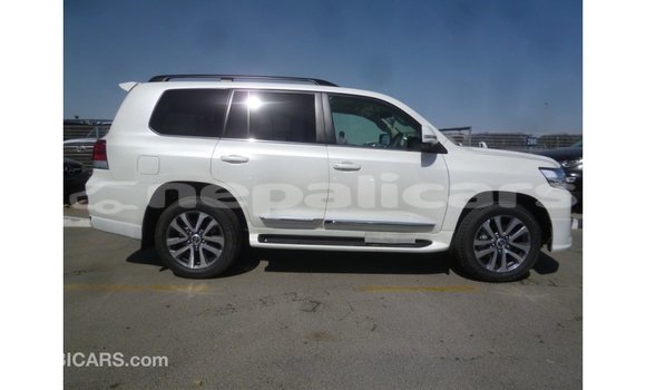 Buy Import Toyota Land Cruiser White Car in Import - Dubai in Bagmati Buy Import Toyota Land Cruiser White Car in Import - Dubai in Bagmati