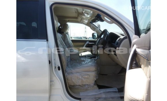 Buy Import Toyota Land Cruiser White Car in Import - Dubai in Bagmati Buy Import Toyota Land Cruiser White Car in Import - Dubai in Bagmati