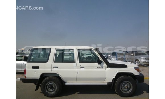 Buy Import Toyota Land Cruiser White Car in Import - Dubai in Bagmati Buy Import Toyota Land Cruiser White Car in Import - Dubai in Bagmati