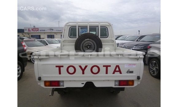 Buy Import Toyota Land Cruiser White Car in Import - Dubai in Bagmati Buy Import Toyota Land Cruiser White Car in Import - Dubai in Bagmati