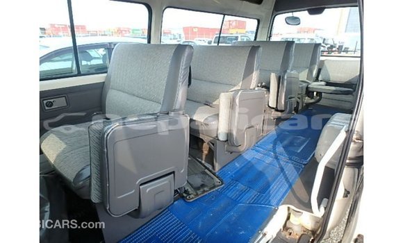 Buy Import Nissan Caravan White Car in Import - Dubai in Bagmati Buy Import Nissan Caravan White Car in Import - Dubai in Bagmati