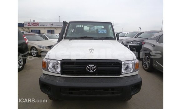 Buy Import Toyota Land Cruiser White Car in Import - Dubai in Bagmati Buy Import Toyota Land Cruiser White Car in Import - Dubai in Bagmati