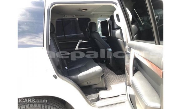 Buy Import Toyota Land Cruiser White Car in Import - Dubai in Bagmati Buy Import Toyota Land Cruiser White Car in Import - Dubai in Bagmati