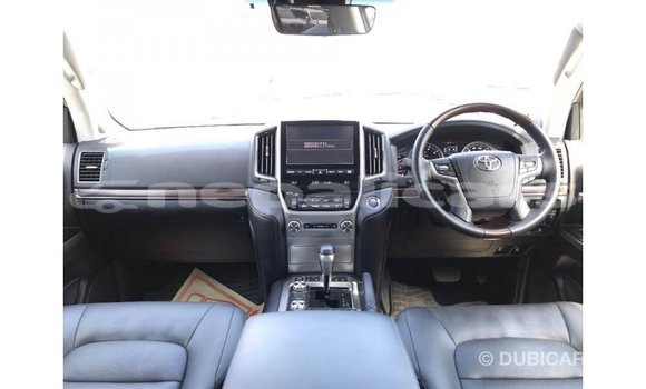 Buy Import Toyota Land Cruiser White Car in Import - Dubai in Bagmati Buy Import Toyota Land Cruiser White Car in Import - Dubai in Bagmati
