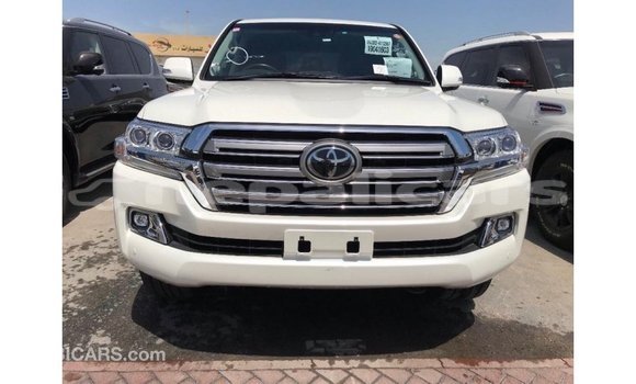 Buy Import Toyota Land Cruiser White Car in Import - Dubai in Bagmati Buy Import Toyota Land Cruiser White Car in Import - Dubai in Bagmati