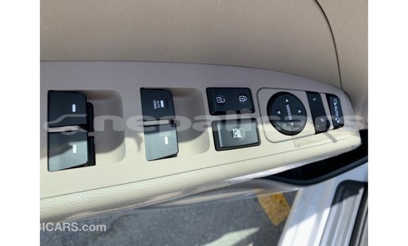 Buy Import Hyundai Elantra White Car in Import - Dubai in Bagmati Buy Import Hyundai Elantra White Car in Import - Dubai in Bagmati