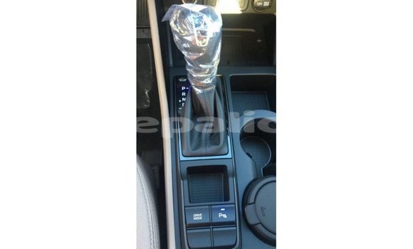 Buy Import Hyundai Tucson White Car in Import - Dubai in Bagmati Buy Import Hyundai Tucson White Car in Import - Dubai in Bagmati