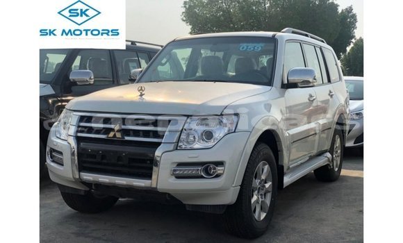 Buy Import Mitsubishi Pajero Black Car in Import - Dubai in Bagmati