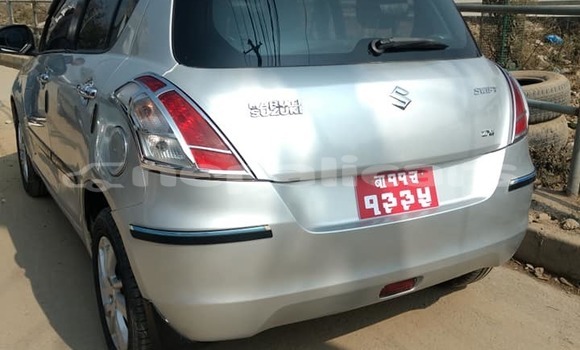 Buy Used Suzuki Swift Green Car in Lalitpur in Bagmati Buy Used Suzuki Swift Green Car in Lalitpur in Bagmati