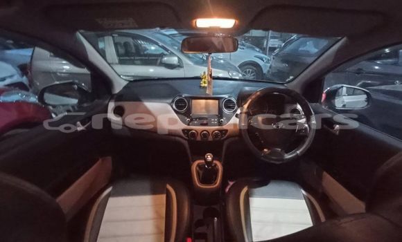 Buy Used Hyundai i10 Silver Car in Amargadhi in Mahakali Buy Used Hyundai i10 Silver Car in Amargadhi in Mahakali