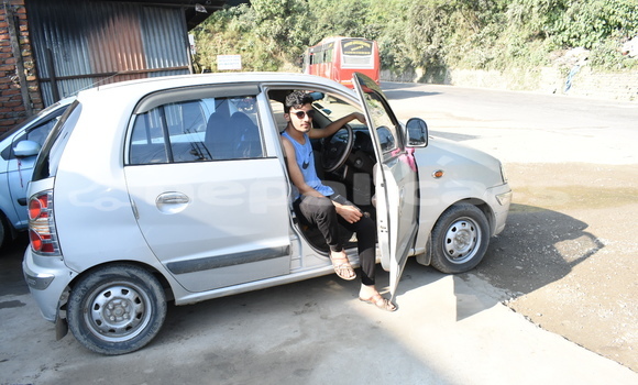 Buy Used Hyundai Santa Fe Silver Car in Kathmandu in Bagmati