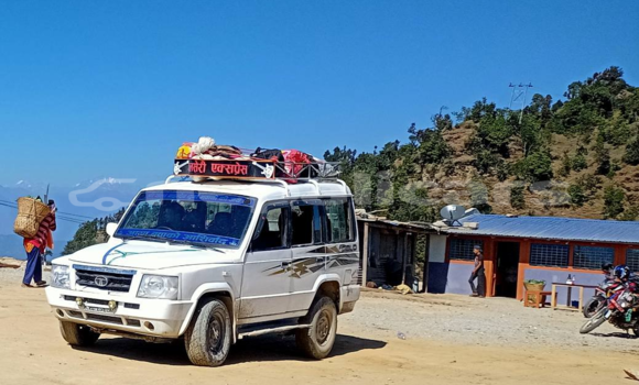 Buy Used Excalibur Series IV Silver Car in Pokhara in Gandaki Buy Used Excalibur Series IV Silver Car in Pokhara in Gandaki