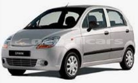 Buy Used Chevlolet Spin Silver Car in Kathmandu in Bagmati