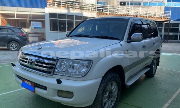Buy Used Toyota Land Cruiser White Car in Kathmandu in Bagmati Buy Used Toyota Land Cruiser White Car in Kathmandu in Bagmati