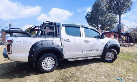 Buy Used Isuzu D–MAX Silver Car in Kathmandu in Bagmati Buy Used Isuzu D–MAX Silver Car in Kathmandu in Bagmati