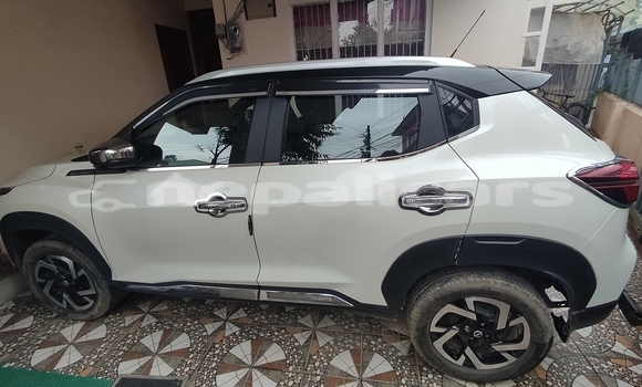 Buy New Nissan X–Trail White Car in Lalitpur in Bagmati Buy New Nissan X–Trail White Car in Lalitpur in Bagmati