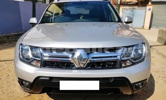 Buy Used Renault Duster Silver Car in Kathmandu in Bagmati Buy Used Renault Duster Silver Car in Kathmandu in Bagmati