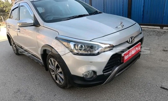 Buy Used Hyundai i20 Silver Car in Kathmandu in Bagmati Buy Used Hyundai i20 Silver Car in Kathmandu in Bagmati