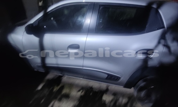 Buy Used Renault KWID Silver Car in Janakpur in Janakpur Buy Used Renault KWID Silver Car in Janakpur in Janakpur