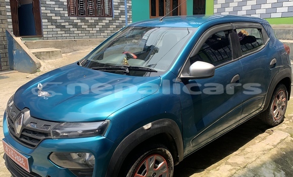 Buy Used Renault 20 Blue Car in Byas in Gandaki Buy Used Renault 20 Blue Car in Byas in Gandaki