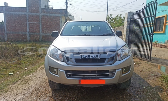 Buy Used Isuzu D–MAX Silver Car in Biratnagar in Koshi