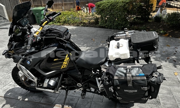 Buy Used BMW R1200GS Adventure Black Bike in Dhangadi in Seti